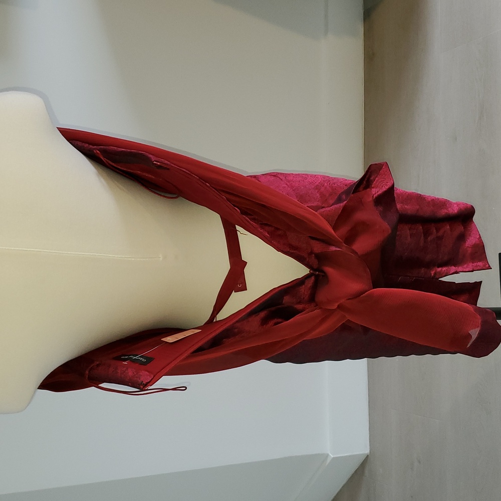 Carmen Marc Valvo Burgundy Strapless Cocktail Dress with Sheer Scarf - Picture 7 of 13